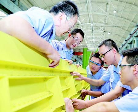 机身装配厂生产现场。 机身装配厂生产现场。